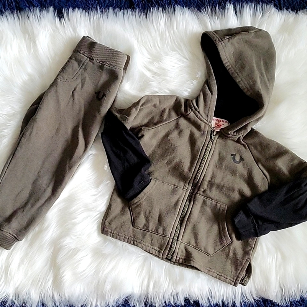 True Religion toddler hoodie jogger set. 24mth